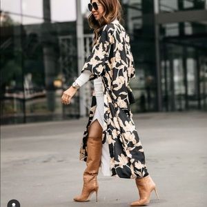 NWT Maison Du Soir Floral Robe